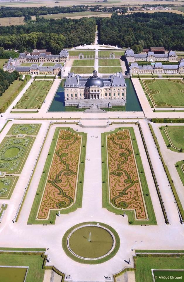 Vaux-le-Vicomte, le château qui inspira Versailles !