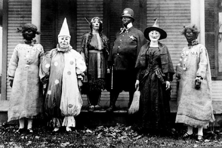 Costumes d'Halloween aux USA autour de 1900. Crédit photo. (Comprendre les origines d'Halloween pour les nuls !).