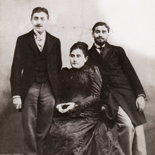 Jeanne Proust et ses fils Marcel et Robert, © BnF