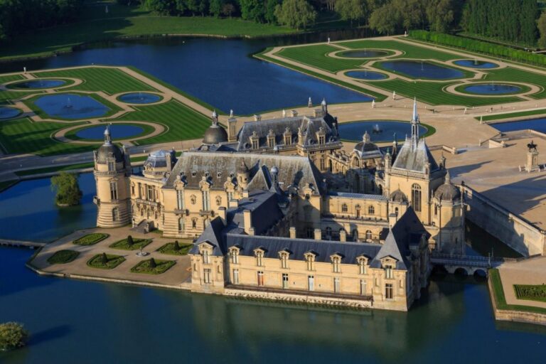 Visite du château de Chantilly, ses musées et ses jardins !