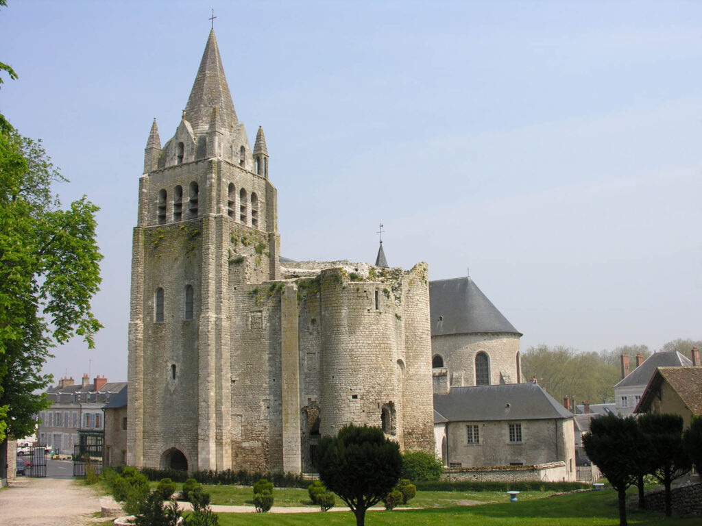 Tour Manassès de Garlande. Découvrez les deux visages du Château de Meung-sur-Loire
