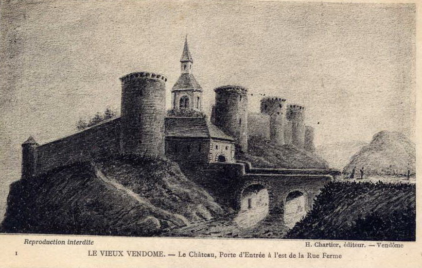 Le château de Vendôme, la porte d'entrée à l'est de la rue Ferme (dessin) | Source : Cartes Postales. (Découvrez les vestiges et le parc du château de Vendôme !).