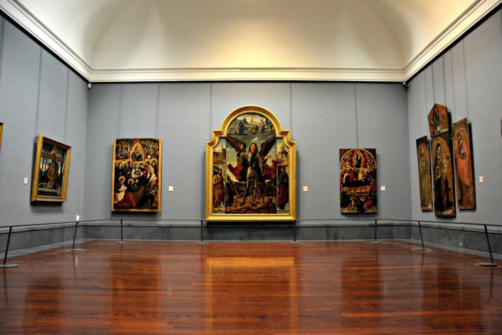 Galerie du Musée Capodimonte de Naples. (Découvrez l’exposition Naples à Paris au Louvre !).