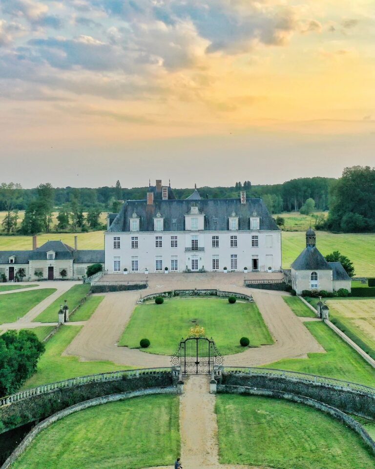 Patrimoine : Visite du Château de Champchevrier, Trésor Méconnu de la Loire !