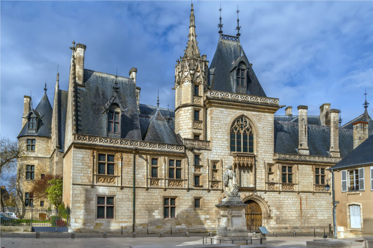 Patrimoine : Visite du Palais Jacques Cœur de Bourges !