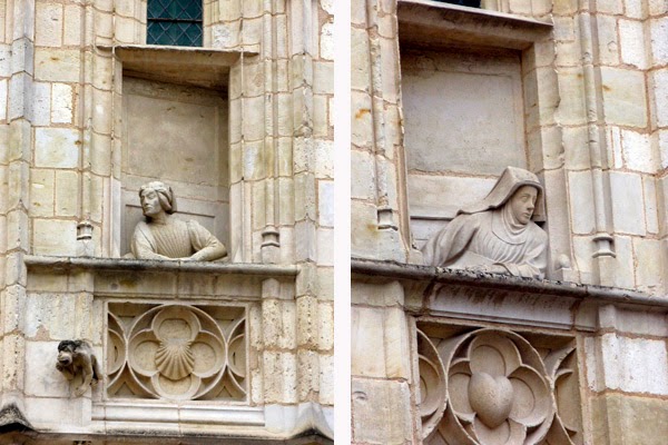 Sculptures de Jacques Cœur et de son épouse, Macée de Leodepart. (Patrimoine : Visite du Palais Jacques Cœur de Bourges !).