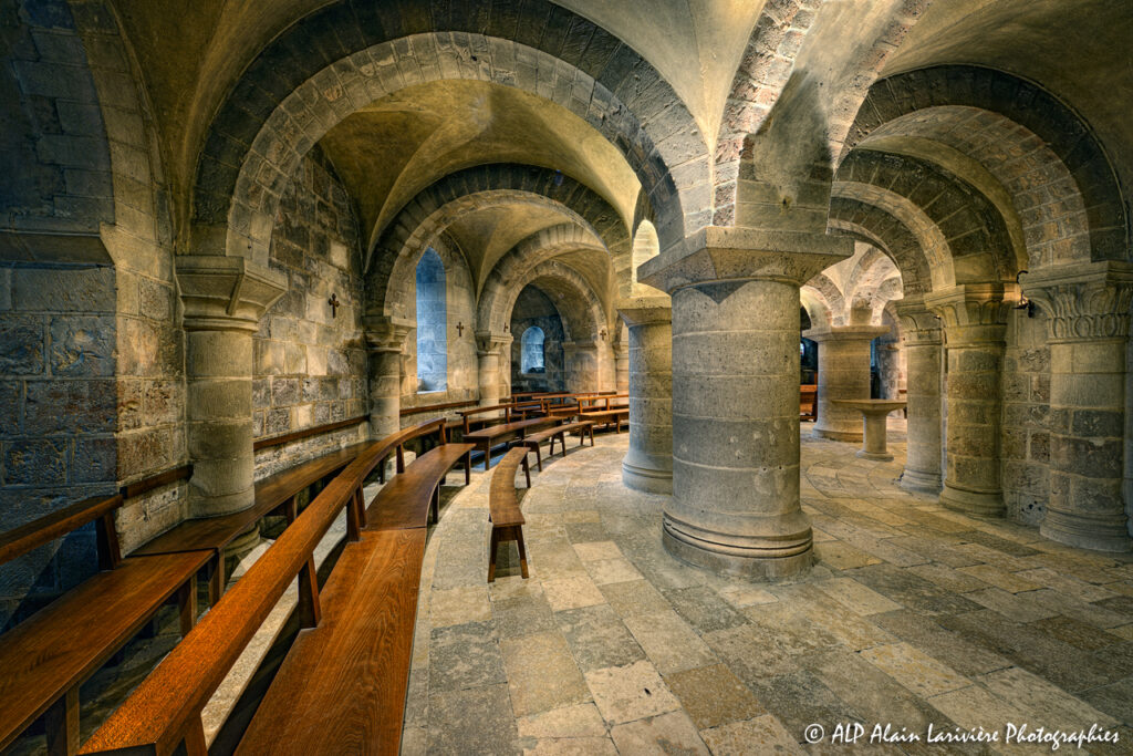 Crypte de l'abbaye Saint-Benoît-sur-Loire. Crédit photo ALP Alain Larivière Photographies. (Patrimoine : Visite de L’abbaye de Saint-Benoît-sur-Loire (Fleury) !).