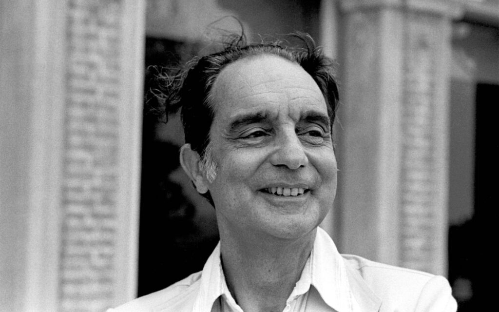 Italo Calvino en 1981. Credit photo Dino Fracchia / Alamy Stock Photo. (Livres : Centenaire d'Italo Calvino, figure de la littérature italienne !).