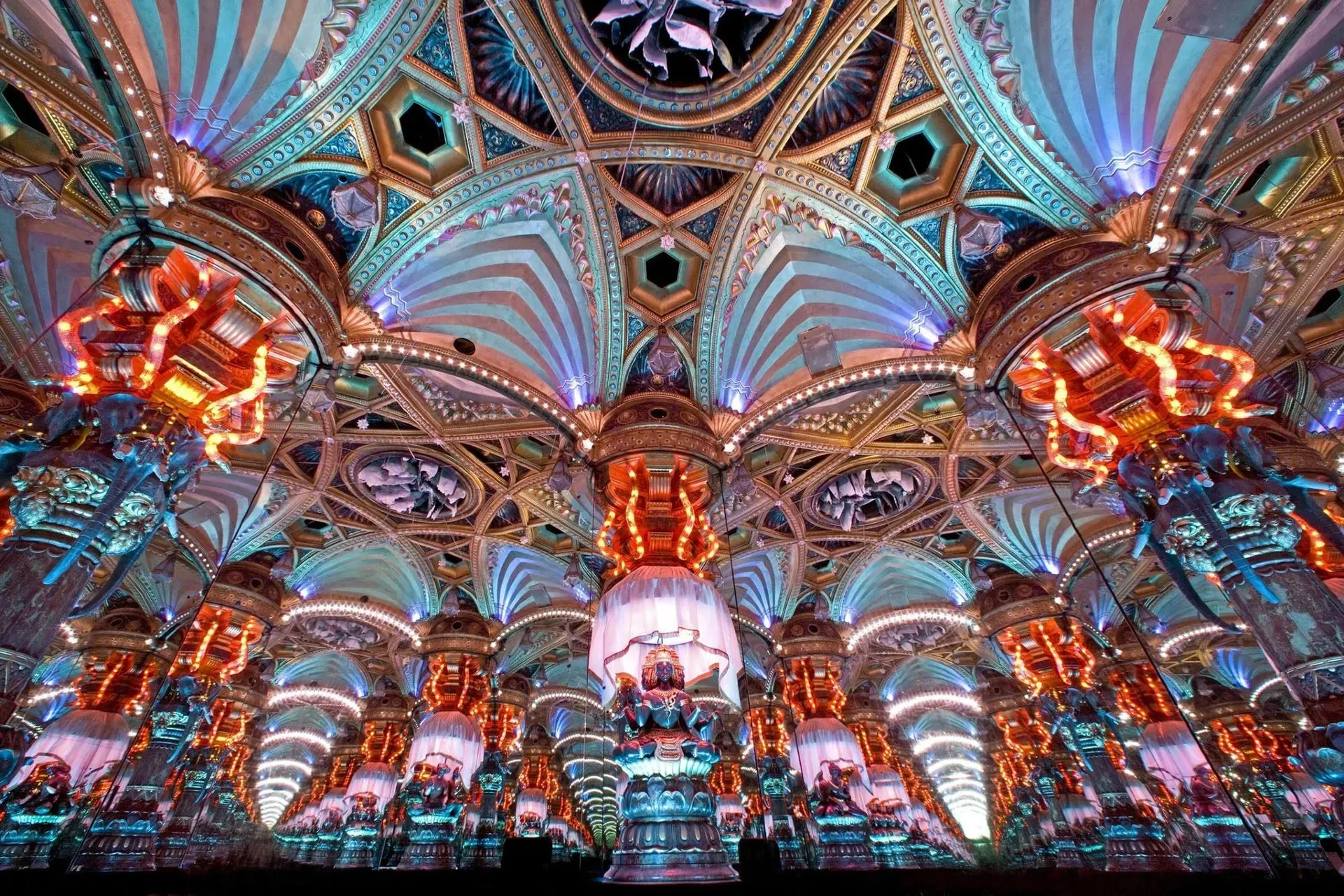https://www.culturadvisor.com/app/uploads/2023/11/musee-GREVIN-pres-9-hotel-paris-opera.jpg.webp