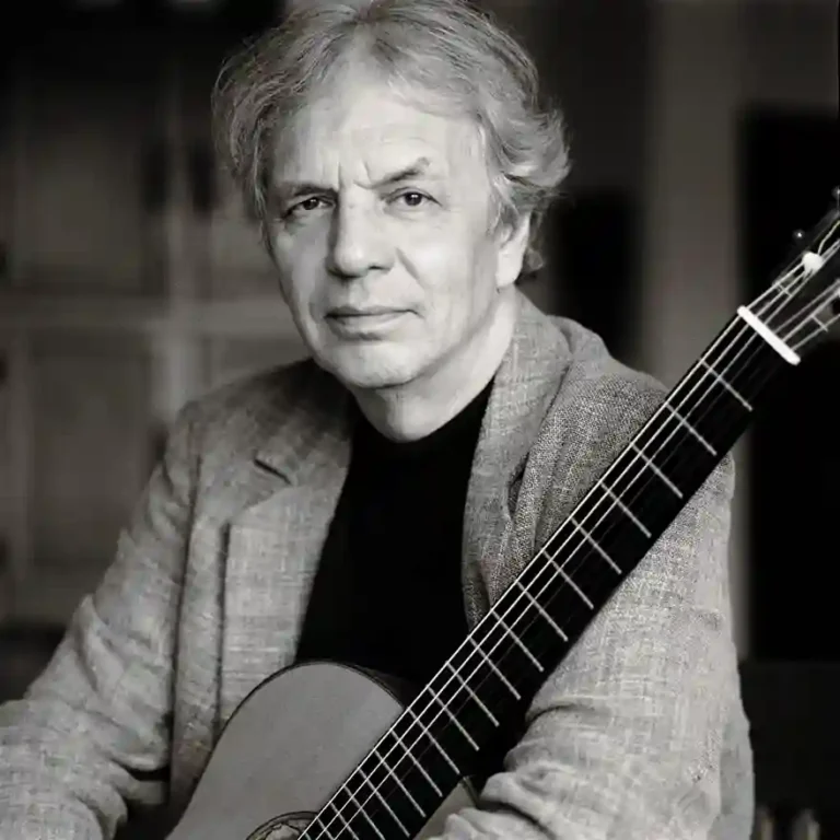 Hommage à Ralph Towner (1940-2026), immense guitariste à la croisée du jazz et du classique !